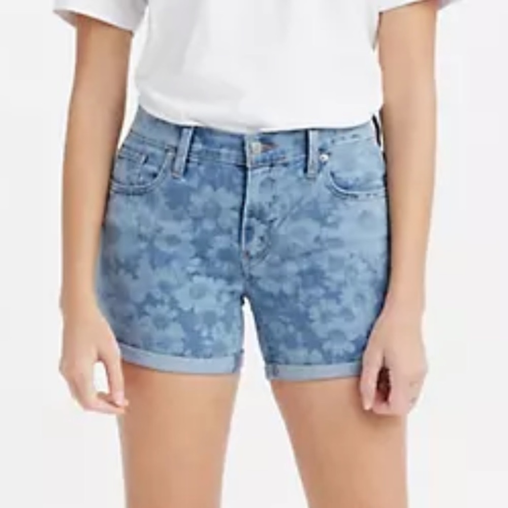 LEVI’S | Mid- Length Shorts- Slate Daisy/Light Wash